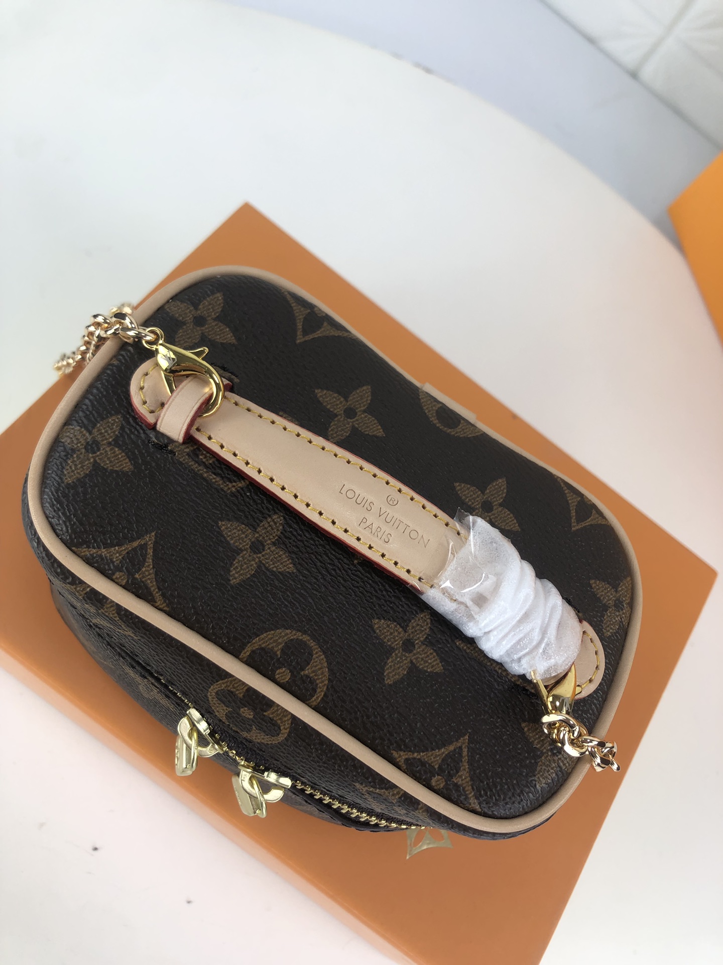 Louis Vuitton Nice Vanity Make Up-6