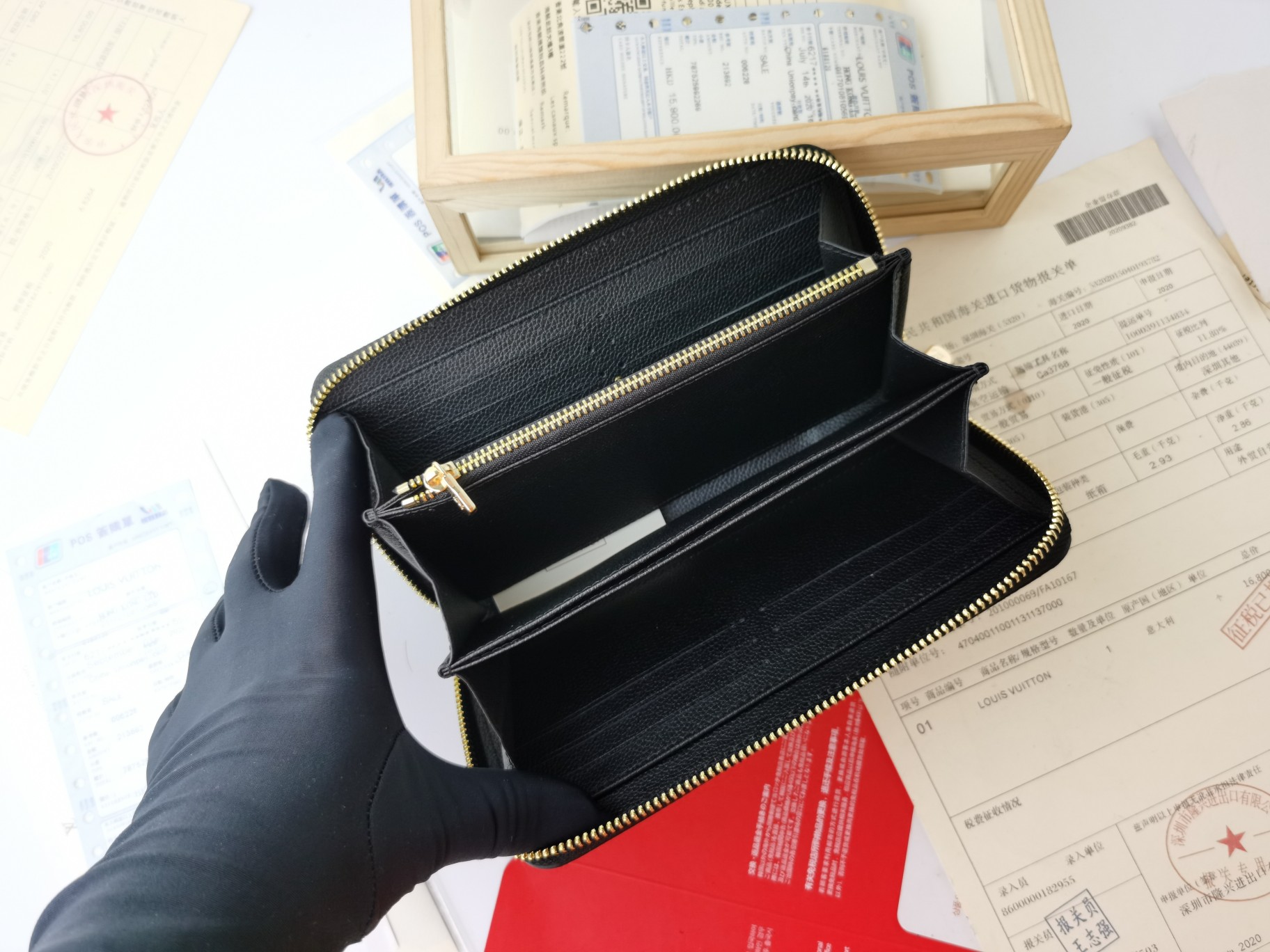 Louis Vuitton Monogram Empreinte Broderies Zippy Wallet-5