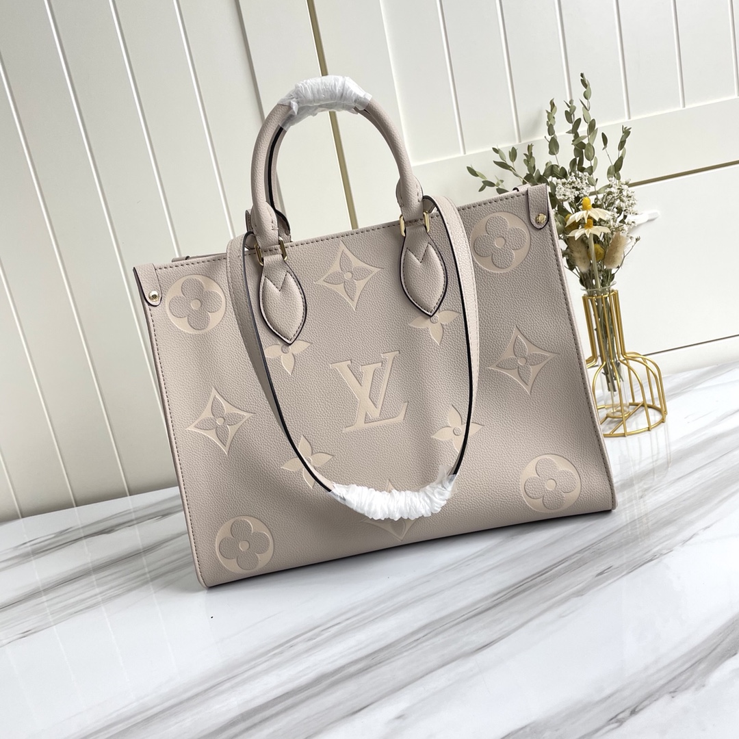 Louis Vuitton AAA-Onthgo MM Black/Beige-11