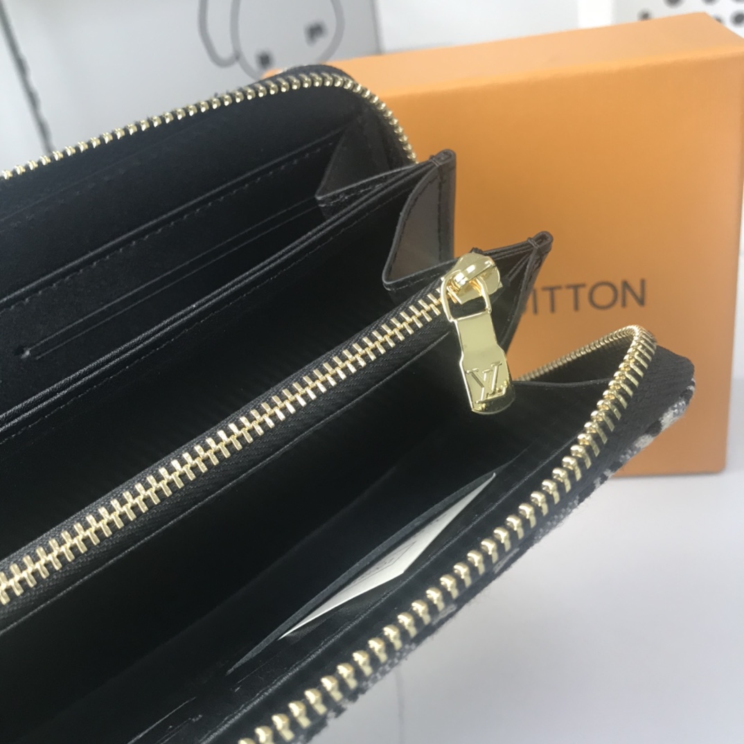 Louis Vuitton desde 1854 Zippy Wallet M69994-6