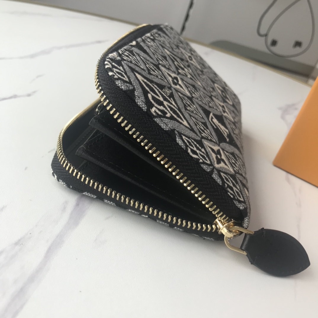 Louis Vuitton desde 1854 Zippy Wallet M69994-8
