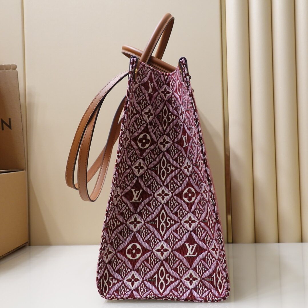 Louis Vuitton desde 1854 Onthgo GM Tote-1