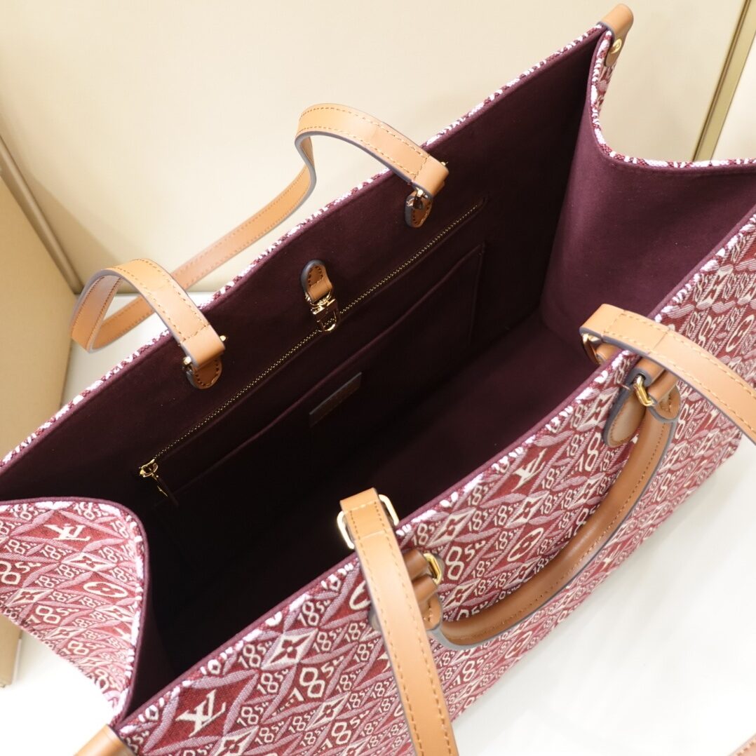 Louis Vuitton desde 1854 Onthgo GM Tote-2
