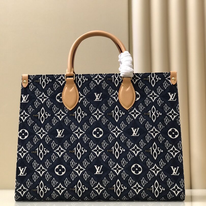 Louis Vuitton desde 1854 Onthgo GM Tote-4