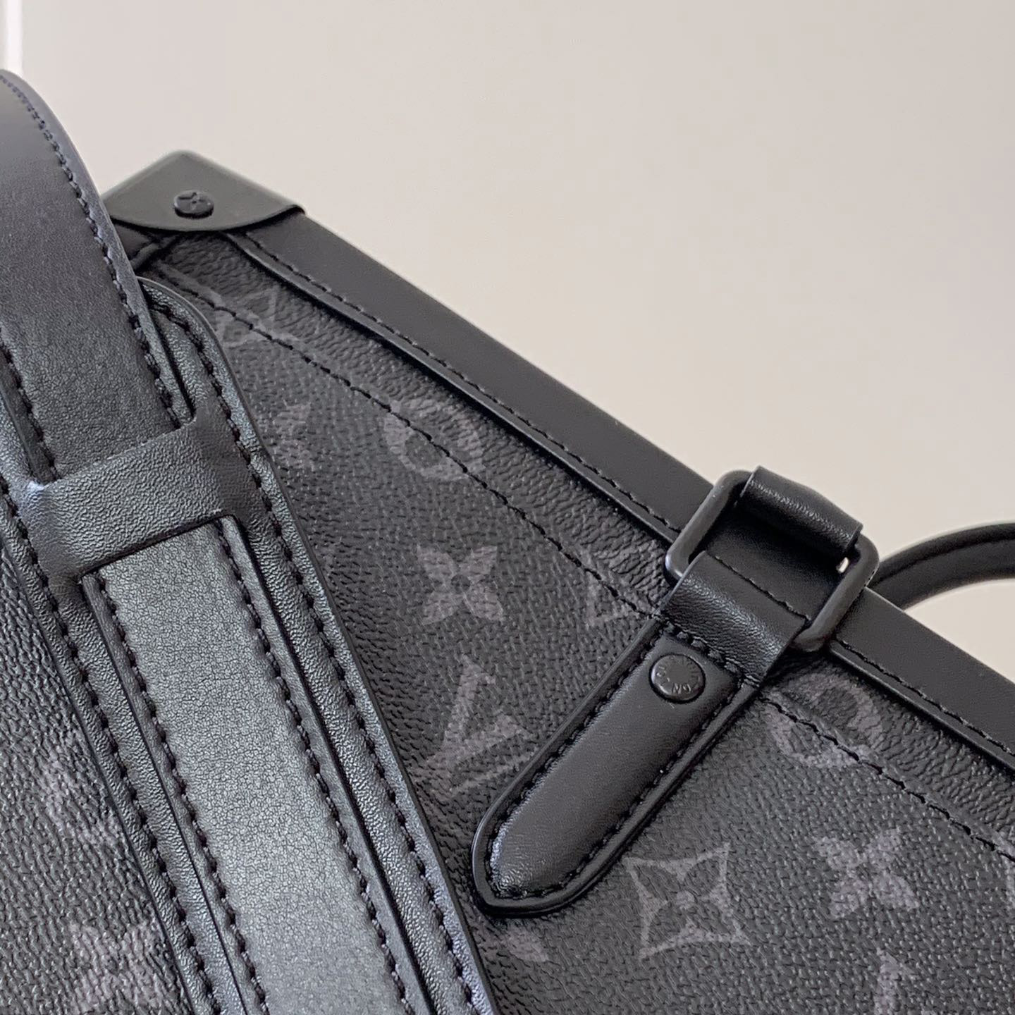 Louis Vuitton AAA-Soft Trunk Mainta de troncos M44952-4