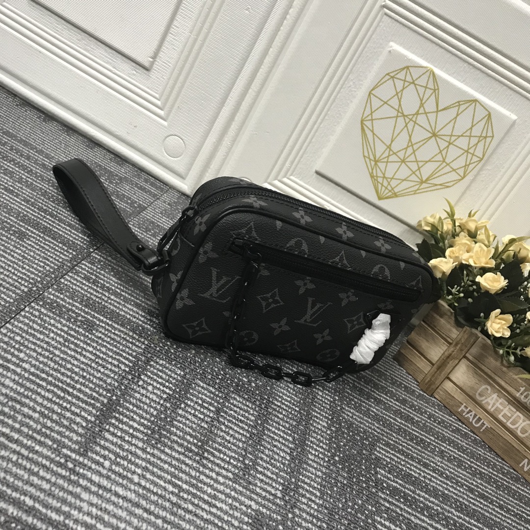 Louis Vuitton Pochette Volga M68321-2
