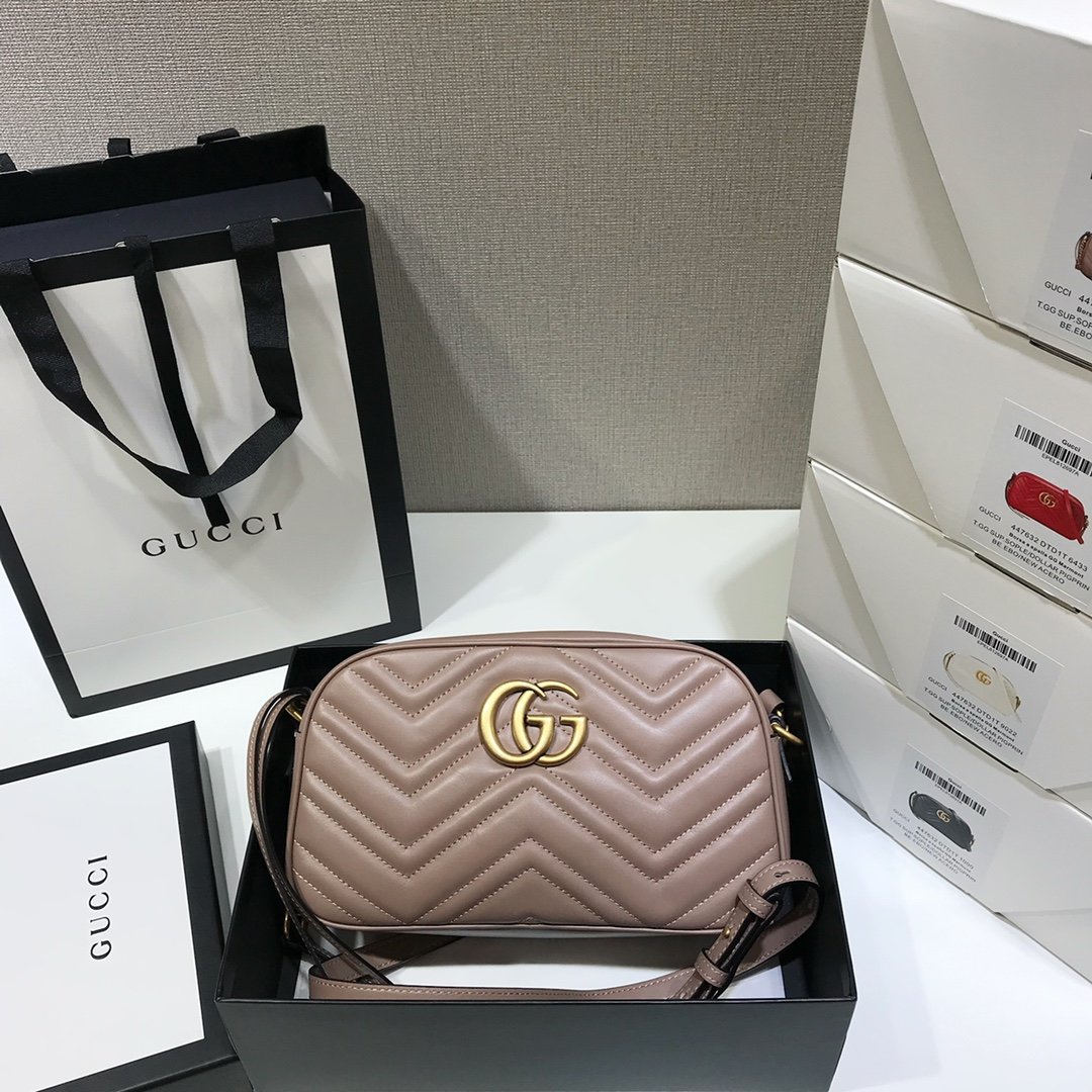 Gucci Marmont Small Matelasse Shoulder Bolsa 447632-4