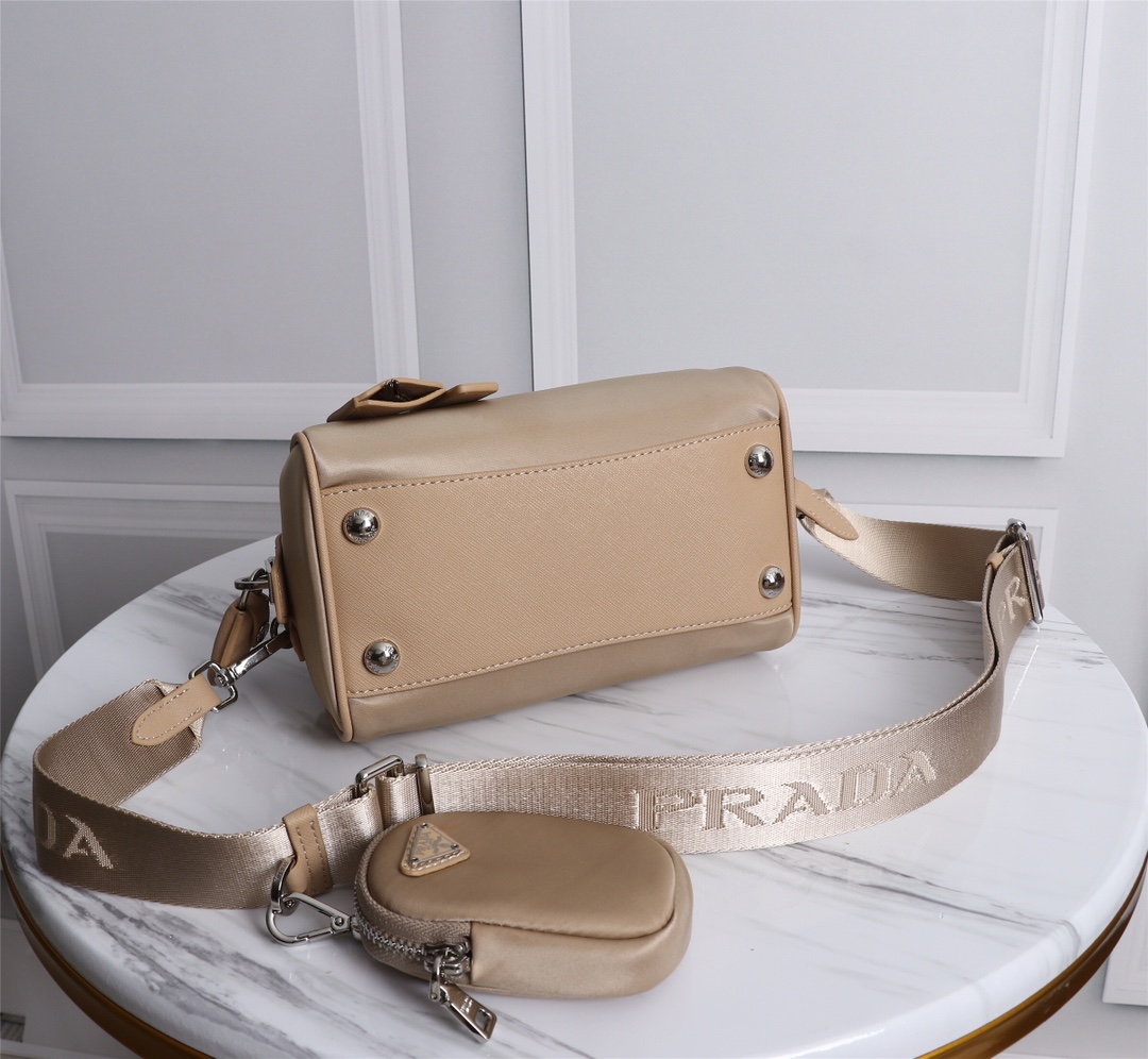 Prada reedición 2005 Nylon Bolsa 1BB846-13