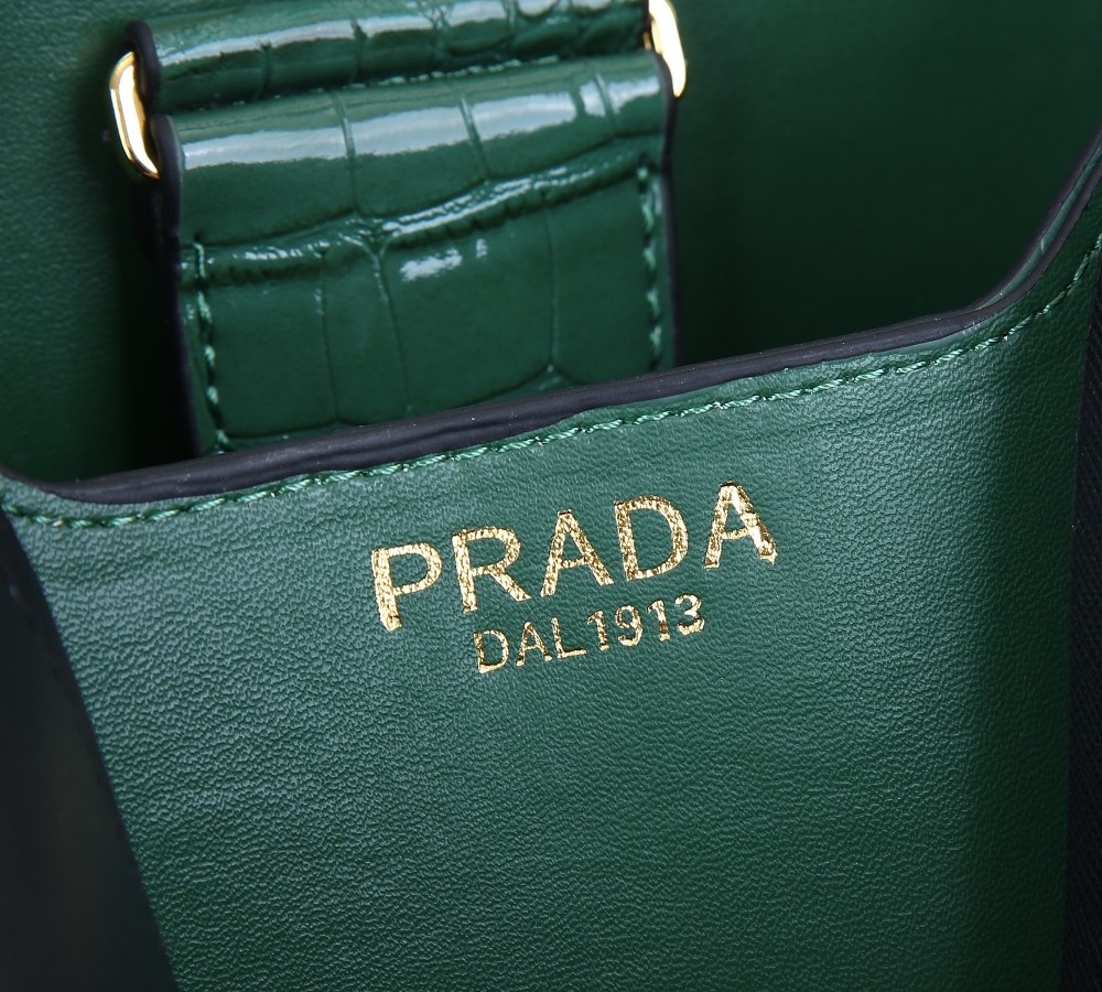 bolso de cuero de espectro prada 20fw-11