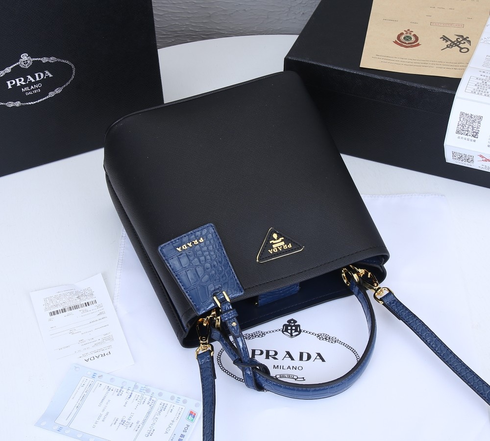 bolso de cuero de espectro prada 20fw-14