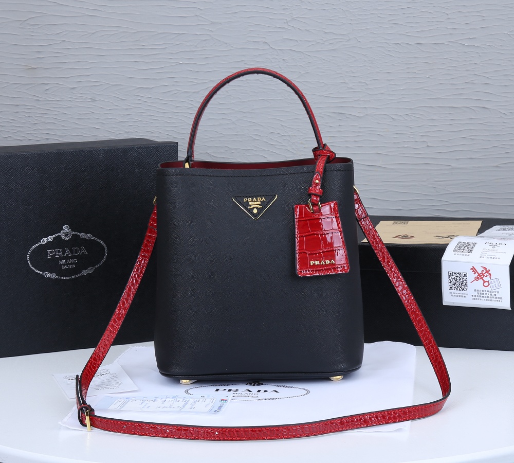 bolso de cuero de espectro prada 20fw-15