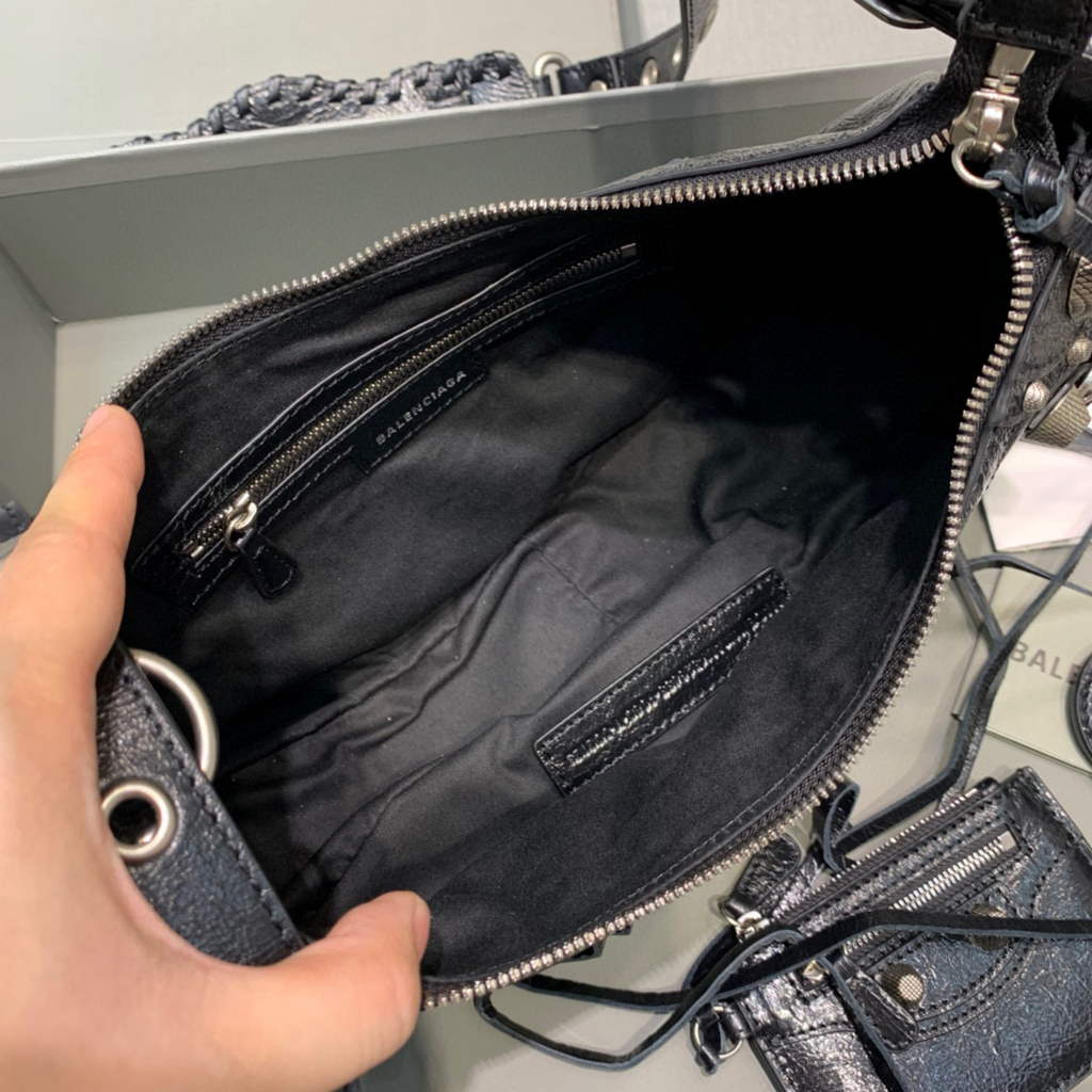 Balenciaga 67130723 Le Cagole, pequeño bolso de hombro de mujeres, piel de cordero en negro-4