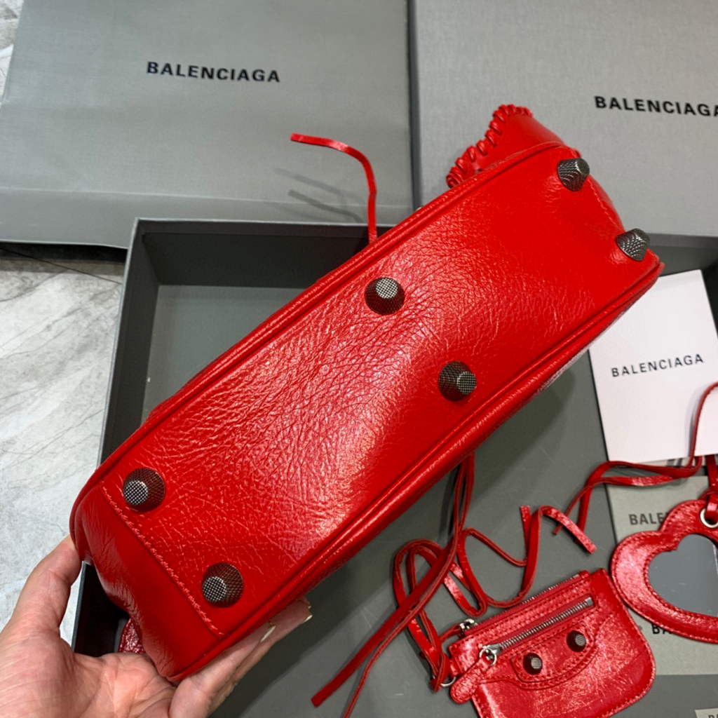 Balenciaga 67130723 Le Cagole, pequeño hombro de hombros, Lambsker en rojo-2