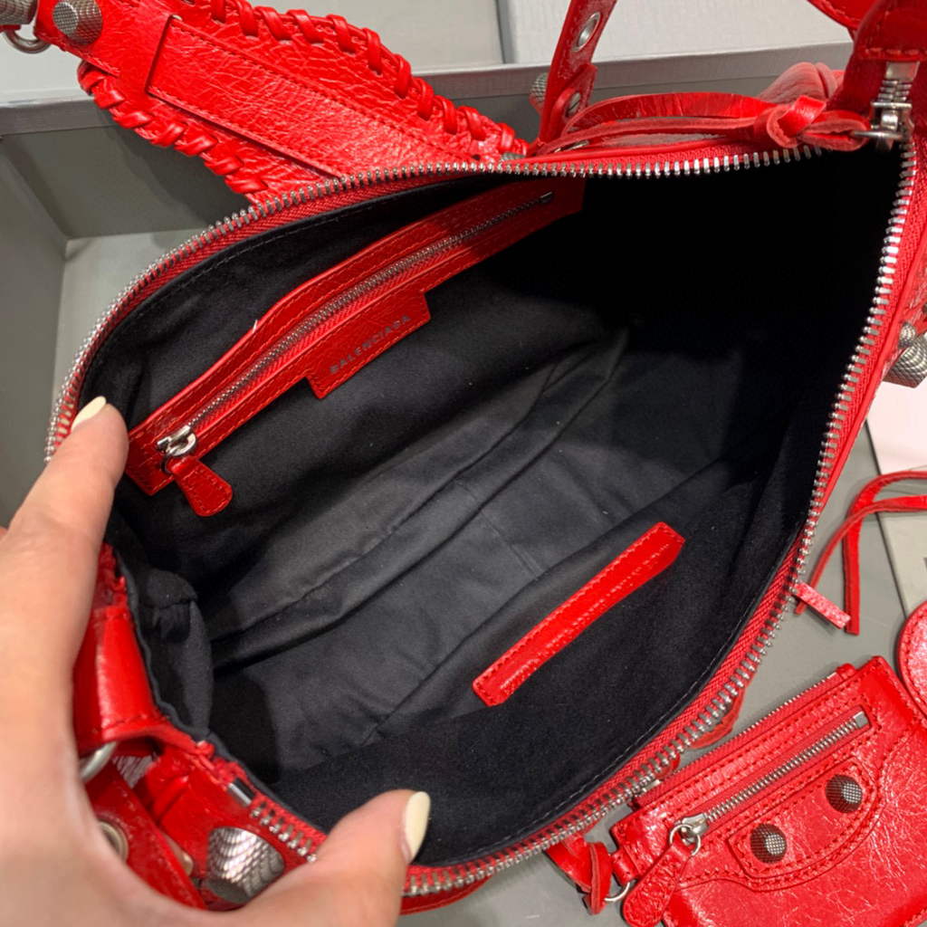 Balenciaga 67130723 Le Cagole, pequeño hombro de hombros, Lambsker en rojo-4