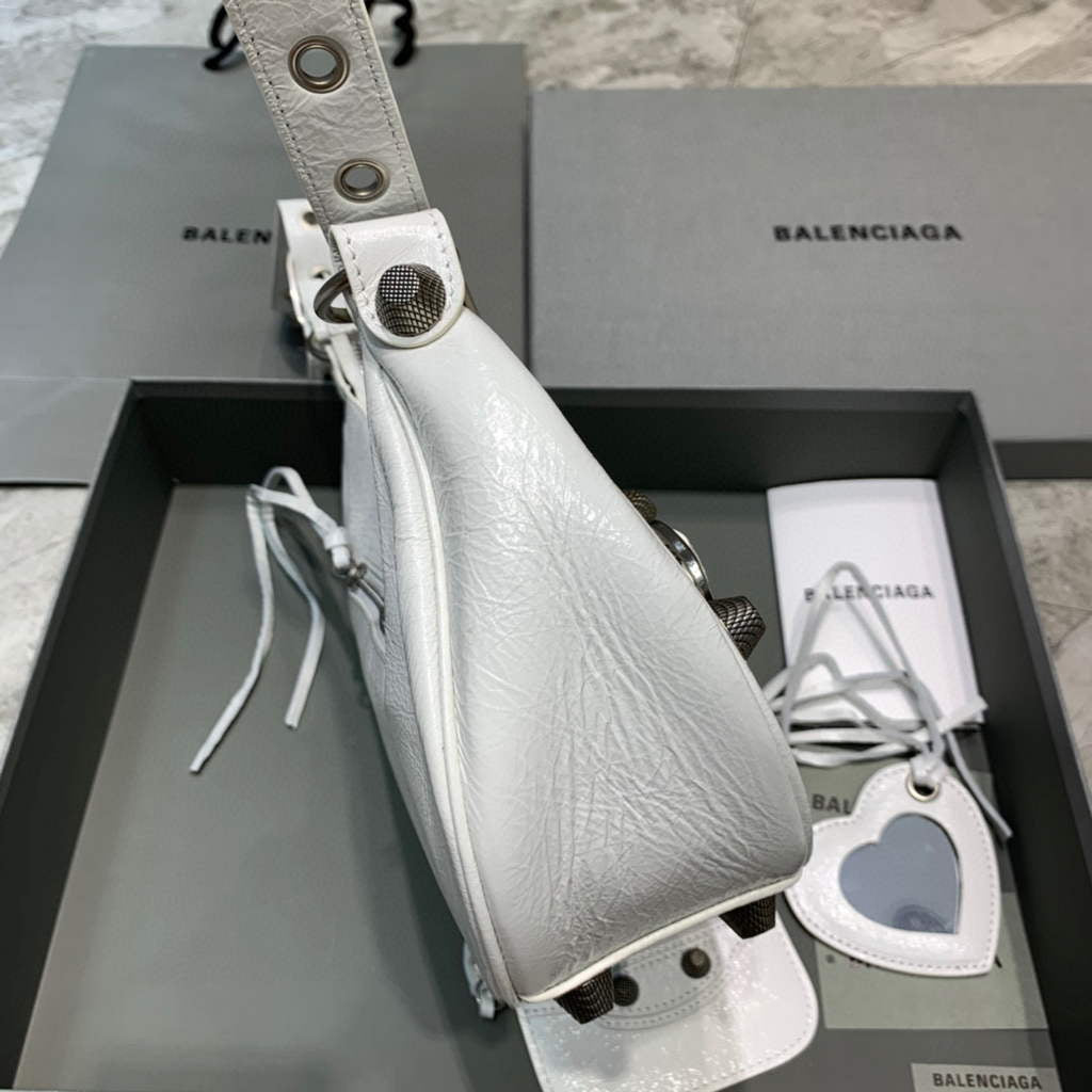 Balenciaga 67130723 Le Cagole, pequeño hombro de hombros, Lambsker en blanco-1