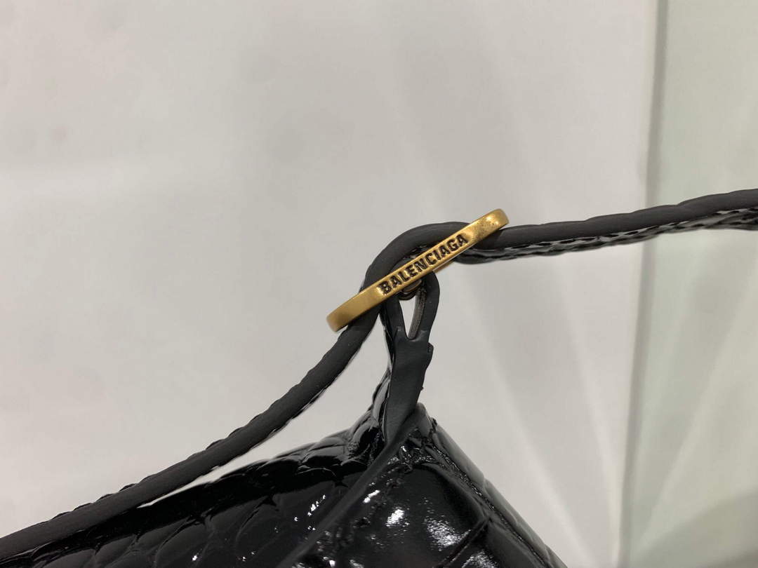 Balenciaga 695645 El cocodrilo de la bola de aleta pequeña xx femenina en relieve en negro-5