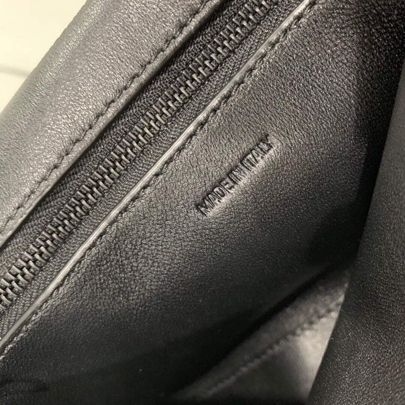 Balenciaga 671355 Femenina del centro XS Bolso de hombro Hebilla negra en relieve de cocodrilo-5