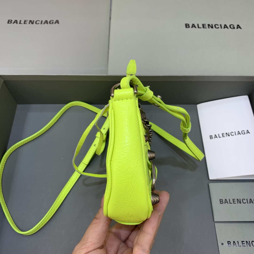 Balenciaga 6940271vg9 le Cagole Mini Multipouch en Lemon Yellow Arena Lambsker-1