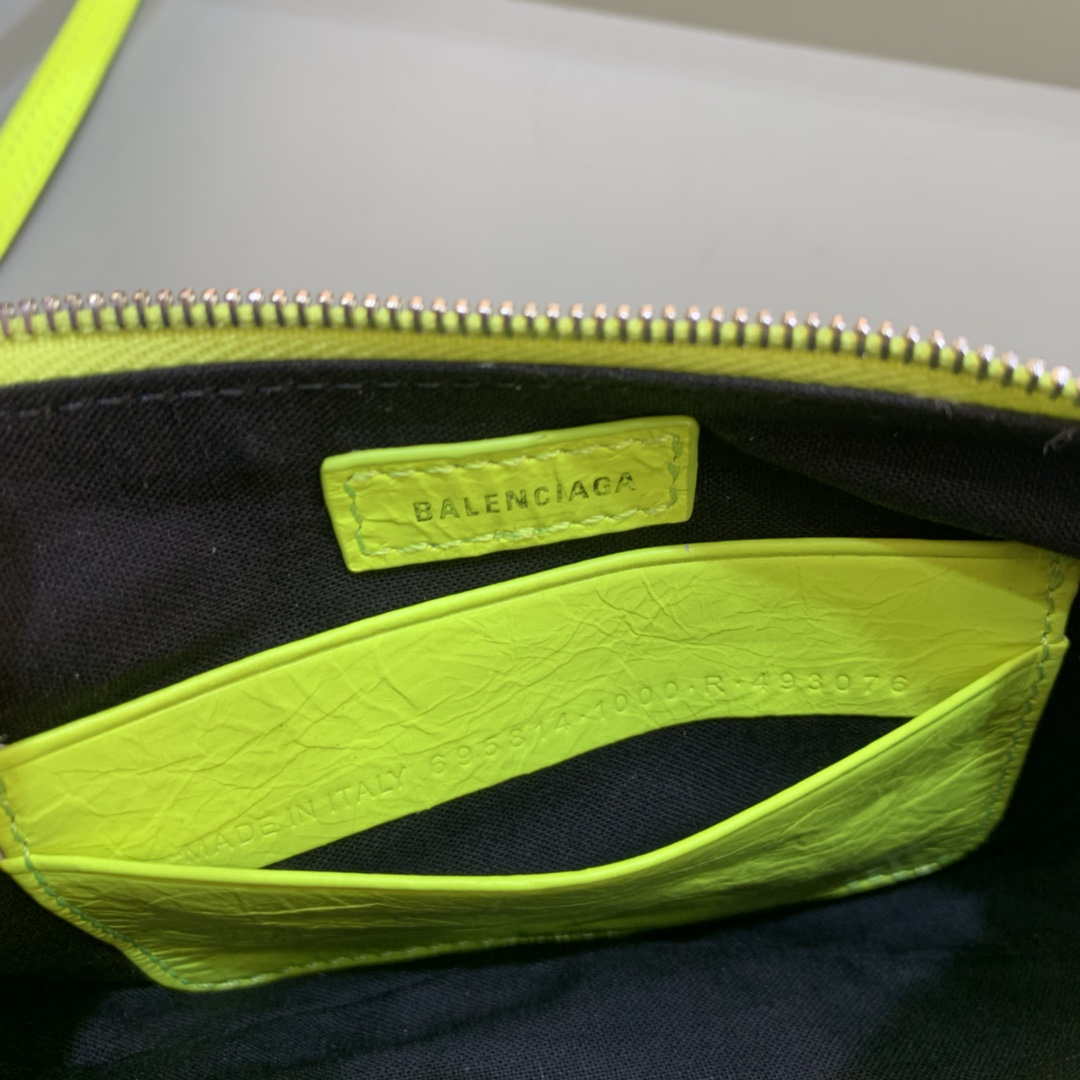 Balenciaga 6940271vg9 le Cagole Mini Multipouch en Lemon Yellow Arena Lambsker-6