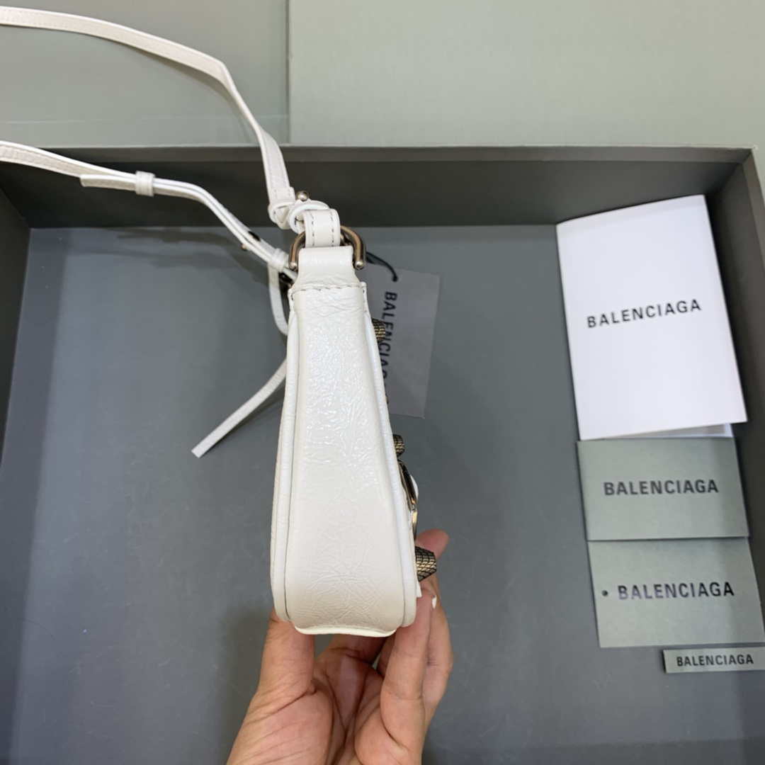 Balenciaga 6940271vg9 le Cagole Mini Multipouch en White Arena Lambsker-1