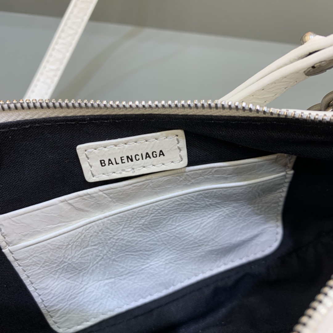 Balenciaga 6940271vg9 le Cagole Mini Multipouch en White Arena Lambsker-5