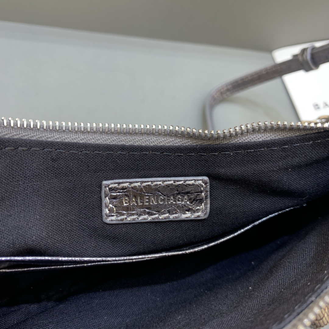 Balenciaga 6940271vg9 Le Cagole Mini Multipouch en Lambbs de Lambbs Grey Arena-5