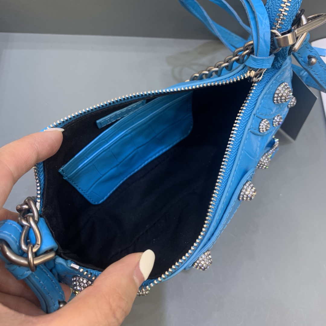 Balenciaga 6940271vg9 le Cagole Mini multipouch en cocodrilo azul-4