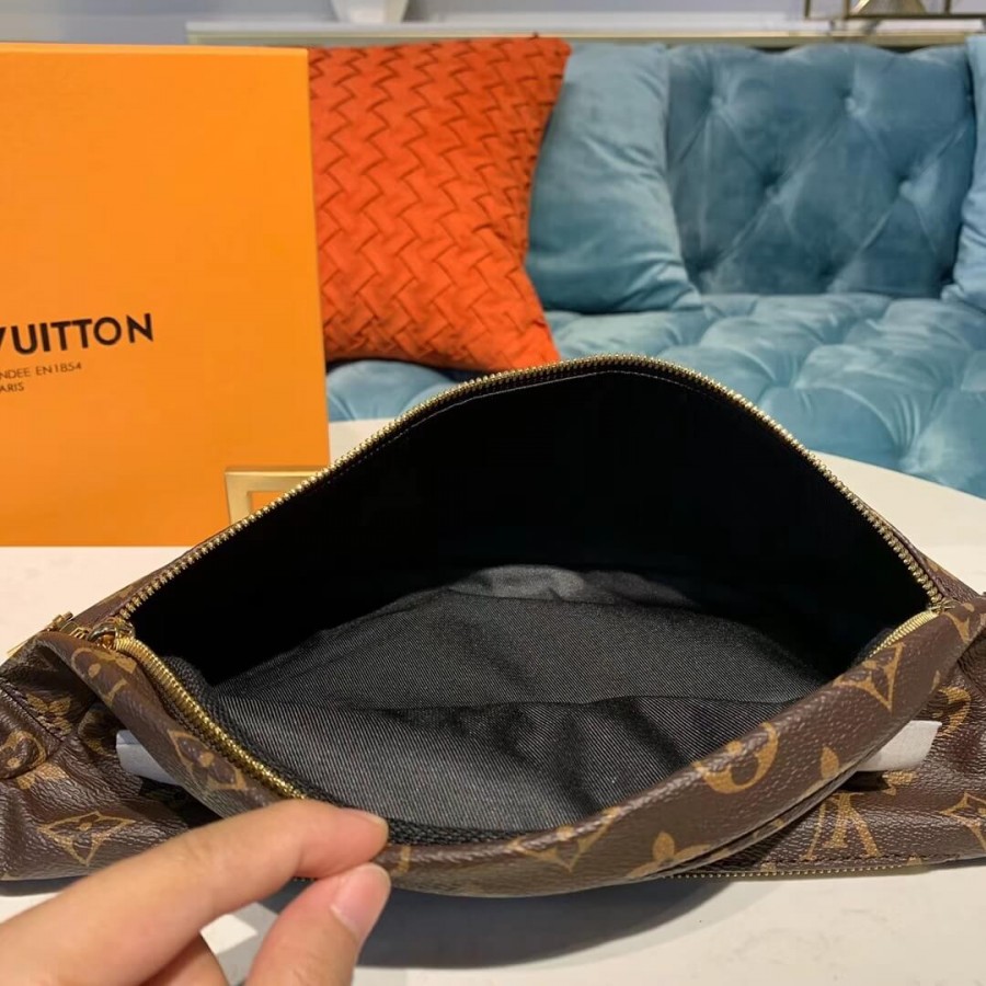 Louis Vuitton Monogram Canvas BumBolsa M43644 My LV World Tour-8