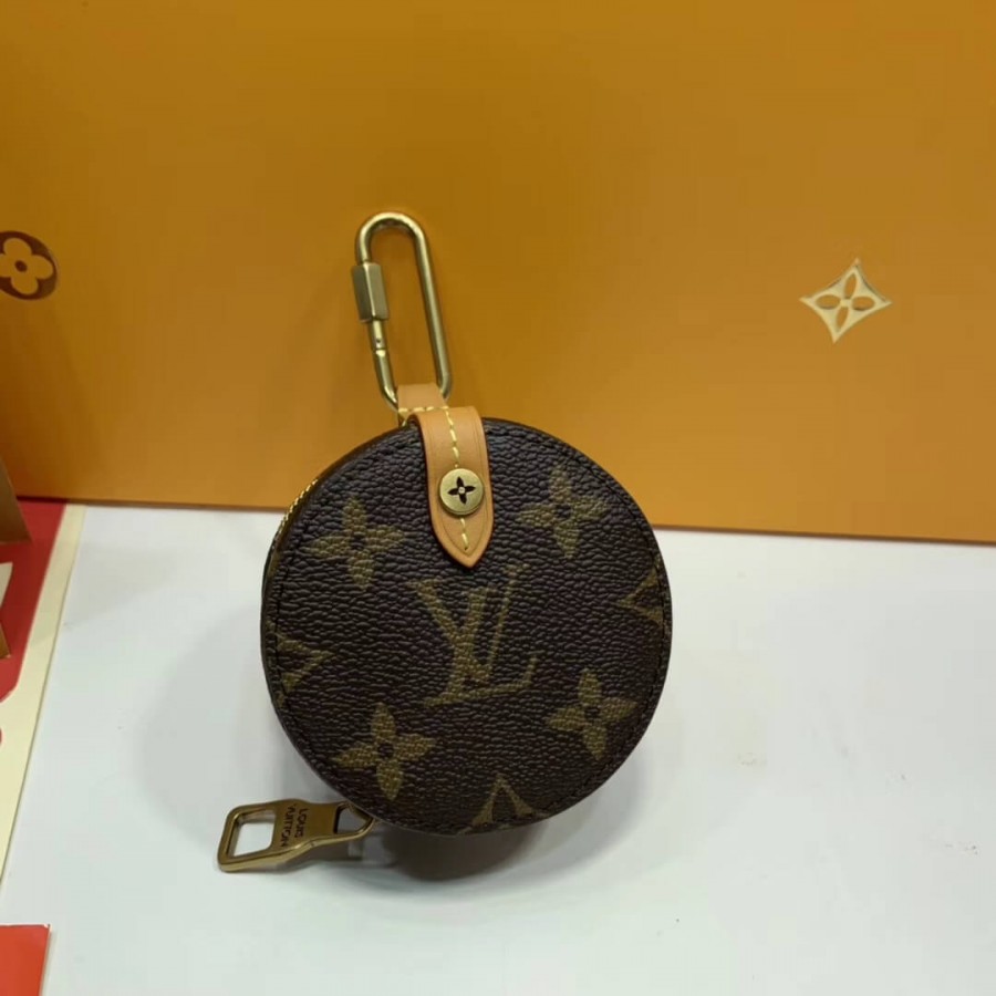 Louis Vuitton Monogram Canvas Round Case M68524-1