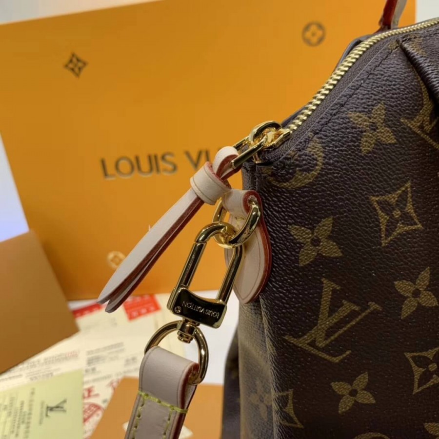 Louis Vuitton Monogram Canvas Rivoli MM M44546-6
