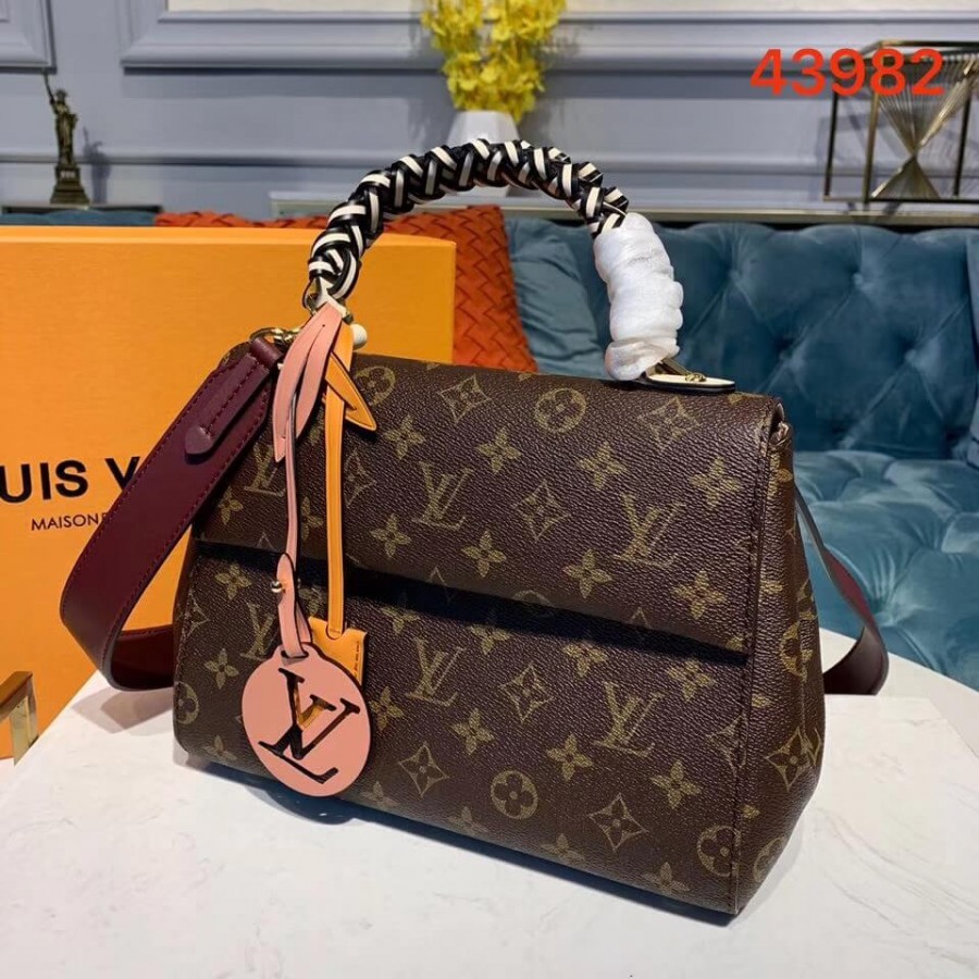 LUNIS VUITTON Monogram Canvas Cluny BB M43982-2