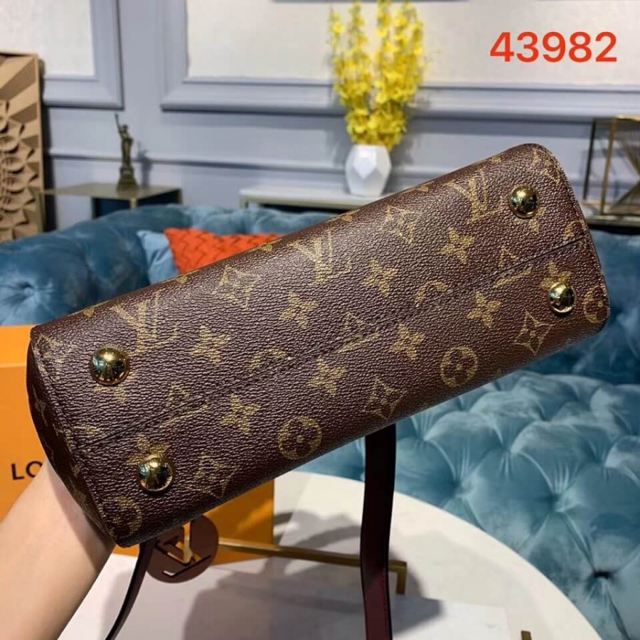 LUNIS VUITTON Monogram Canvas Cluny BB M43982-6