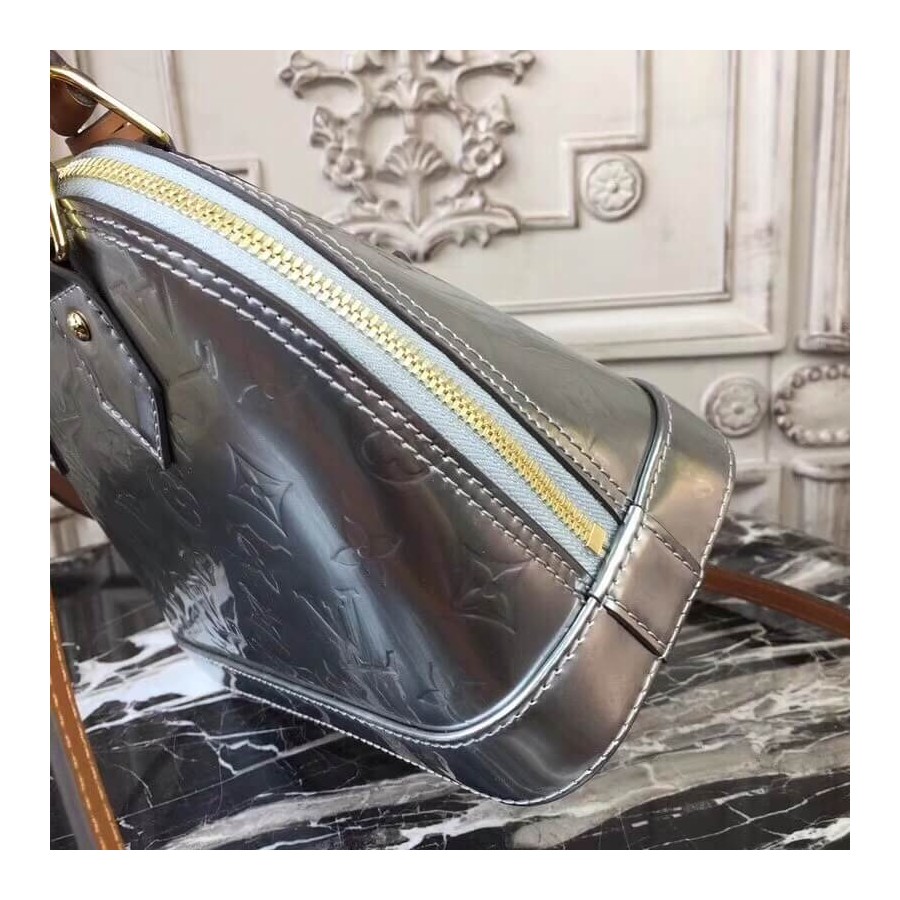 Louis Vuitton Monogram Vernis Alma BB M91606-7