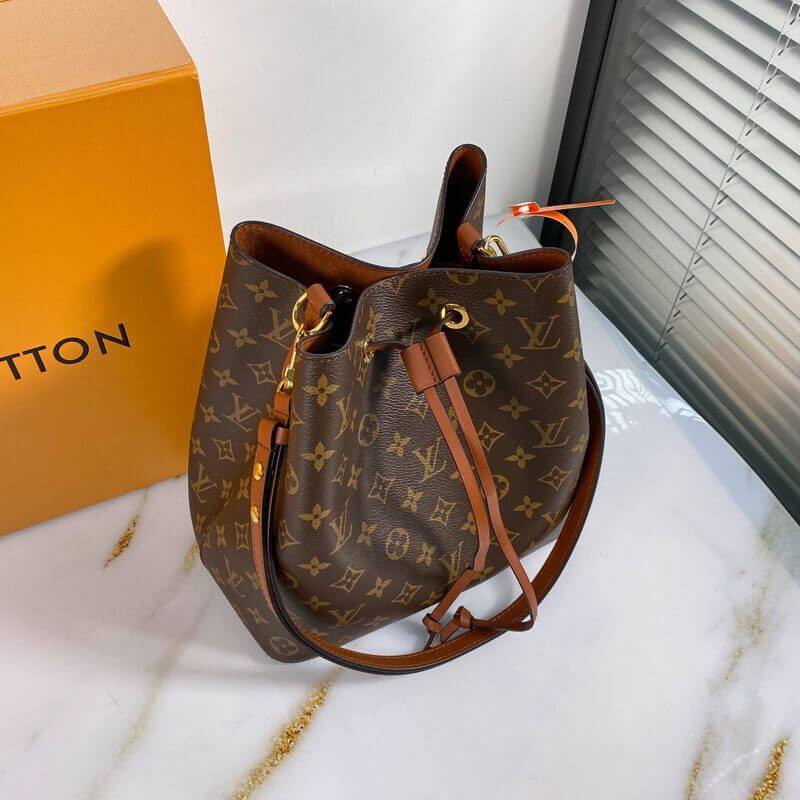 LUNIS VUITTON Monogram Canvas Neonoe M44021-3