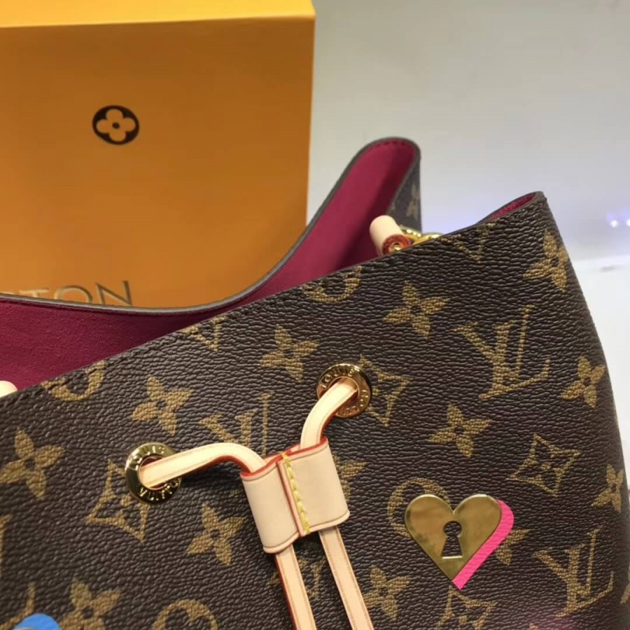 LUNIS VUITTON Monogram Canvas Neonoe M44369-4