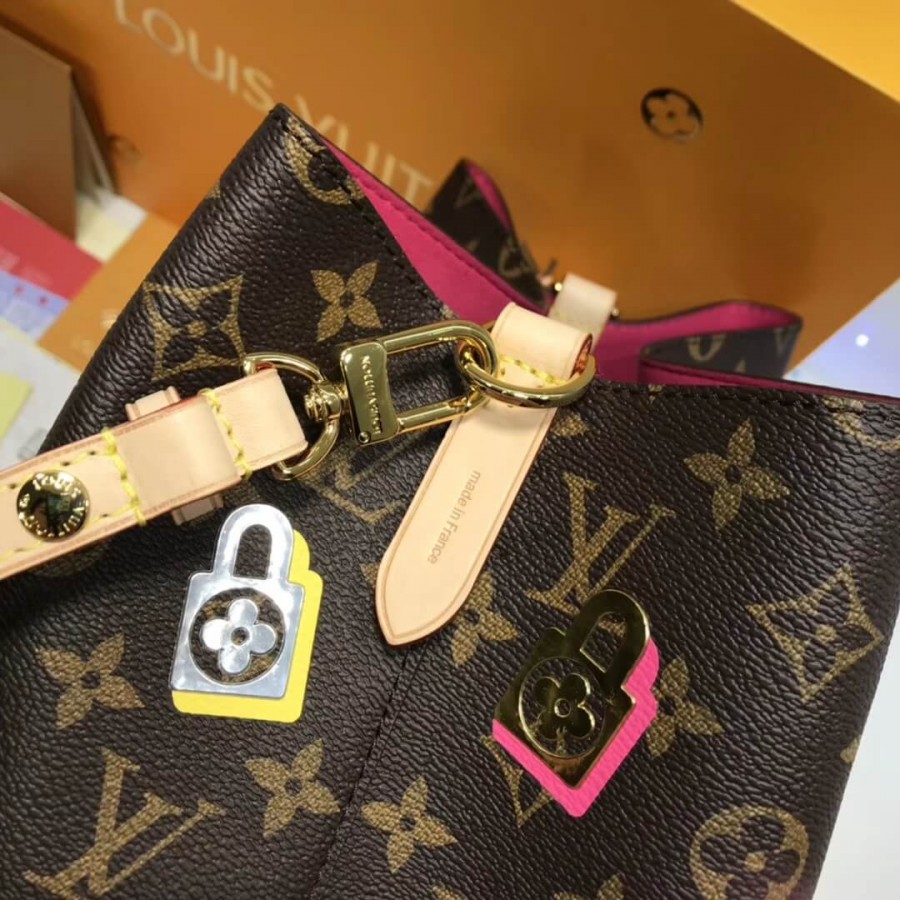 LUNIS VUITTON Monogram Canvas Neonoe M44369-9