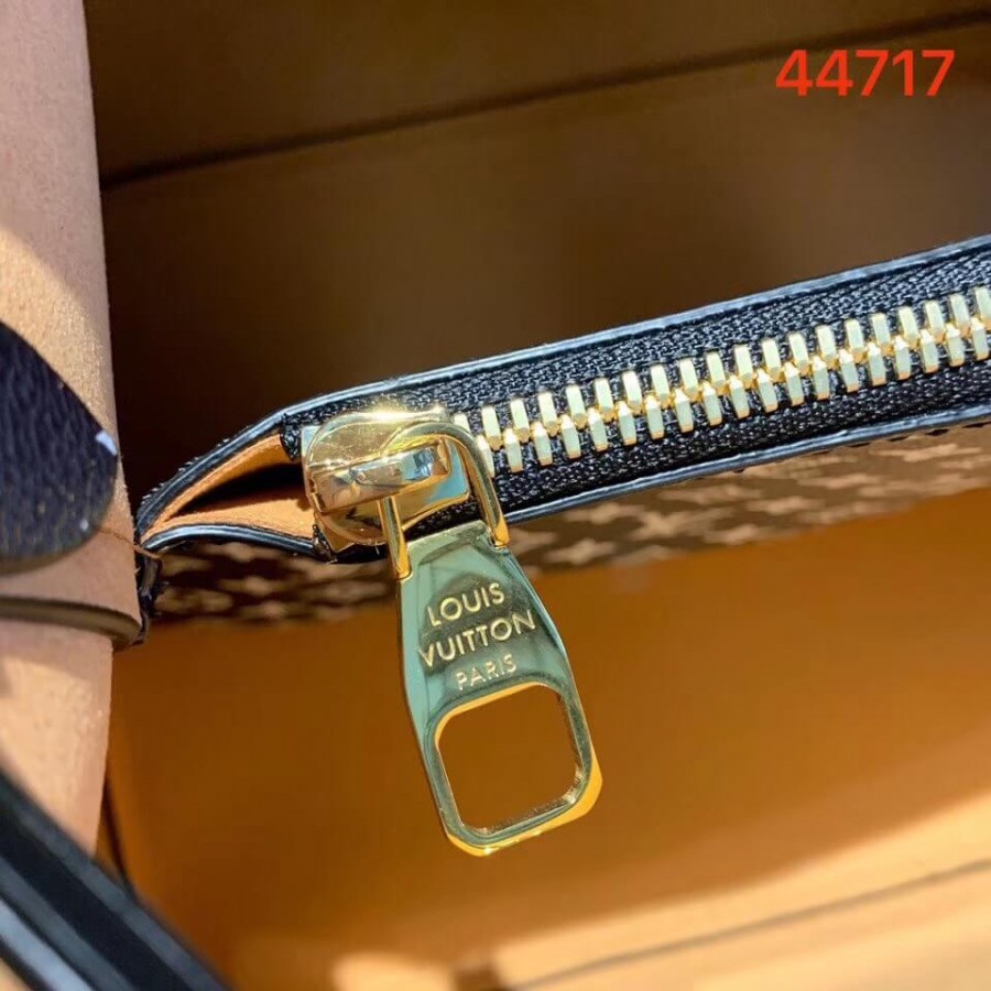 lienzo recubierto de monograma de Louis Vuitton Neonoe M44717 M44679-8