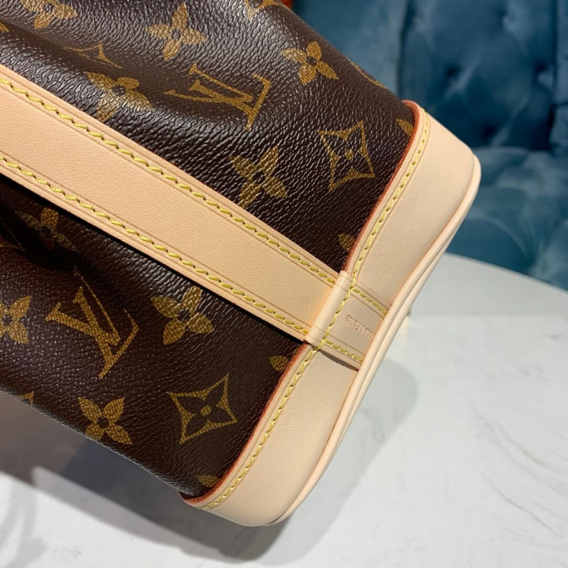 Luis Vuitton Monogram Canvas Noe BB M40817-5