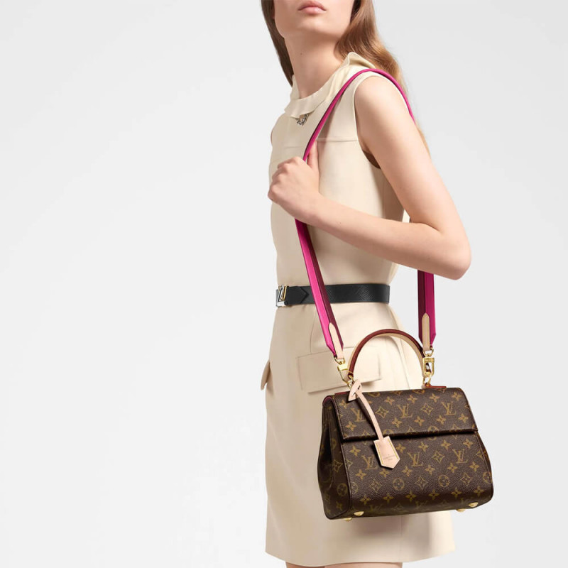 LUNIS VUITTON Monogram Canvas Cluny BB M42738-1