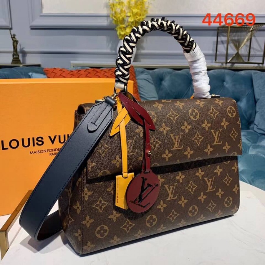 LUNIS VUITTON Monogram Canvas Cluny MM M44669-2