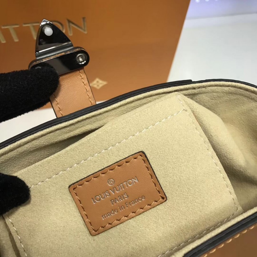 Bolsa de lona Monogram de Louis Vuitton Monogram M52276-9
