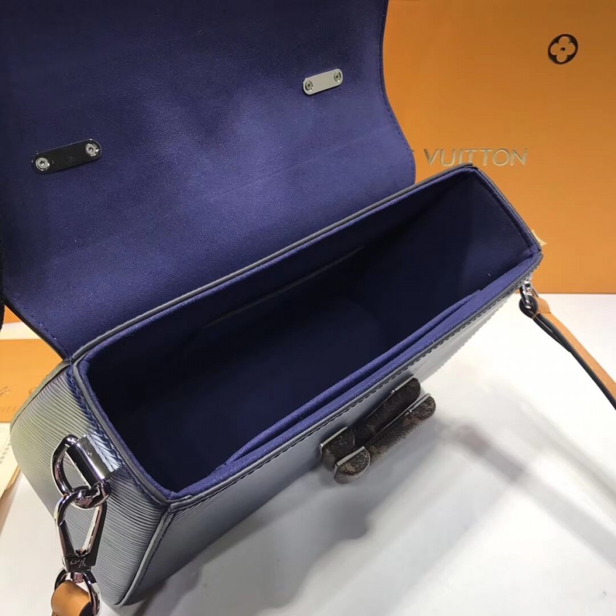 Louis Vuitton Epi Leather Twist MM M52514-8