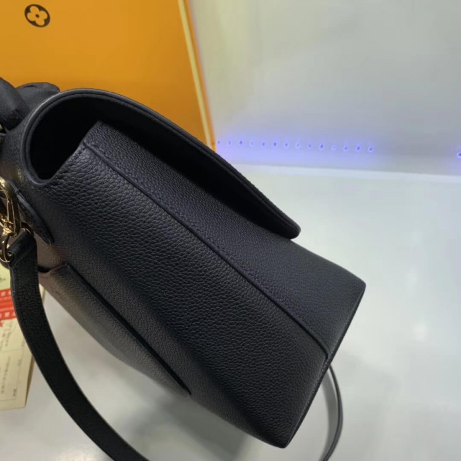 Louis Vuitton Volta M55060 M53771 M55214 M55222-4