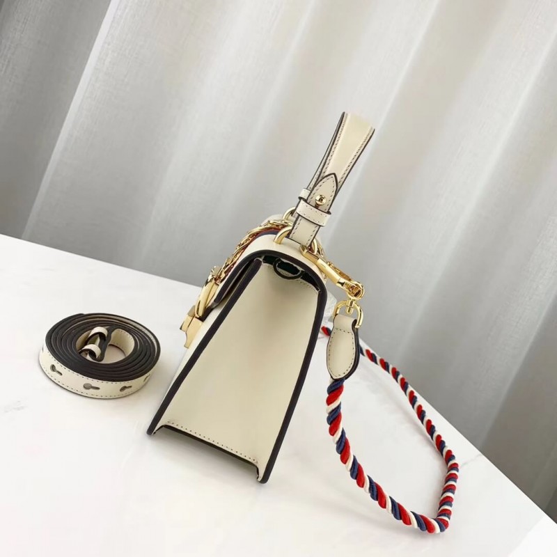 Gucci Sylvie Leather Mini Bolsa 470270-3