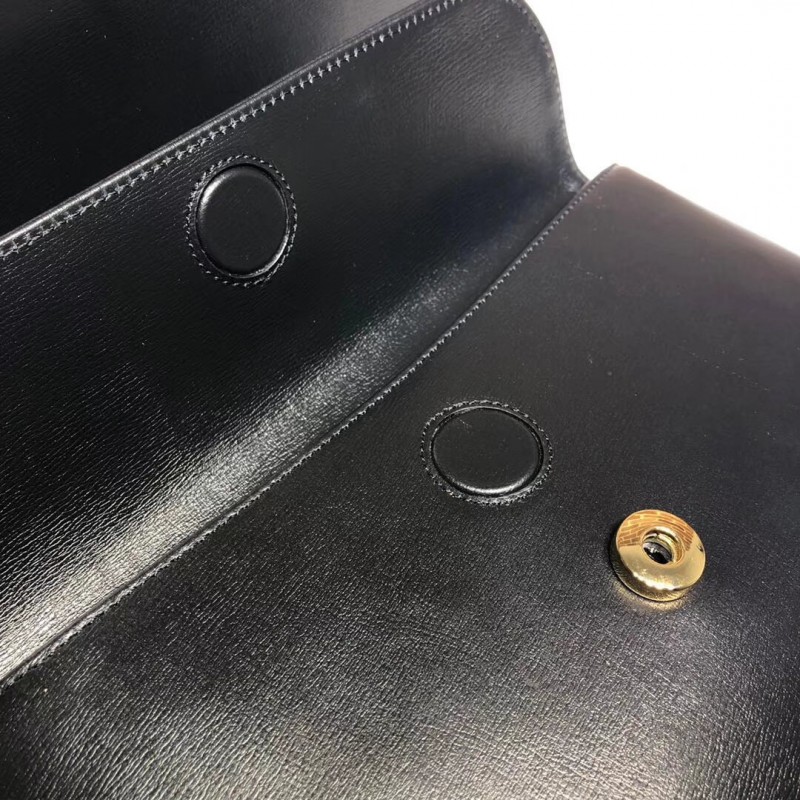 Bolso de hombro pequeño de cuero Gucci 576421-6