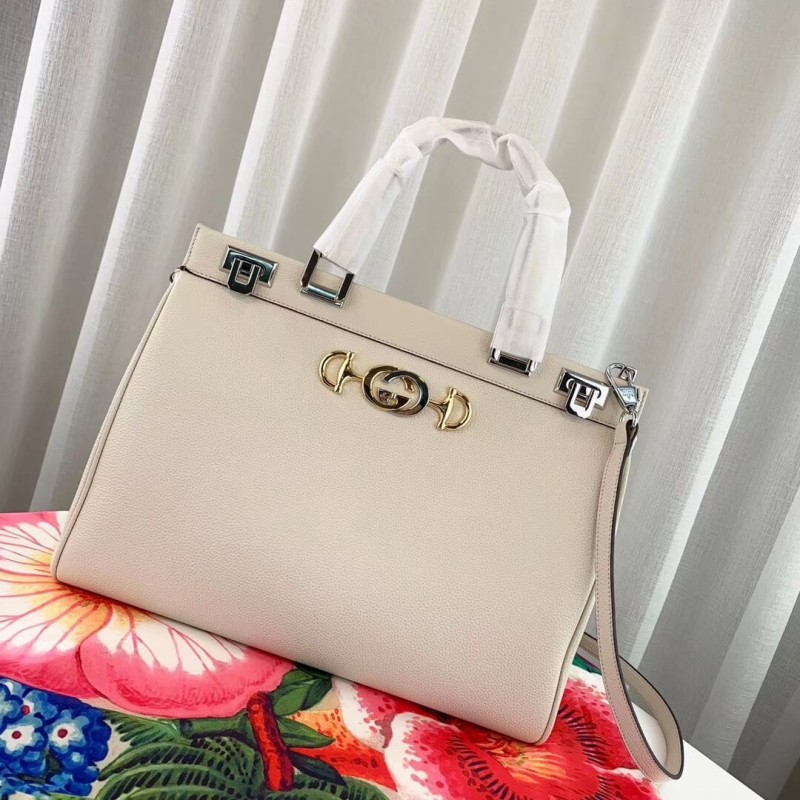 Gucci zumi de cuero grano de cuero con bolsas de mango superior 564714-1