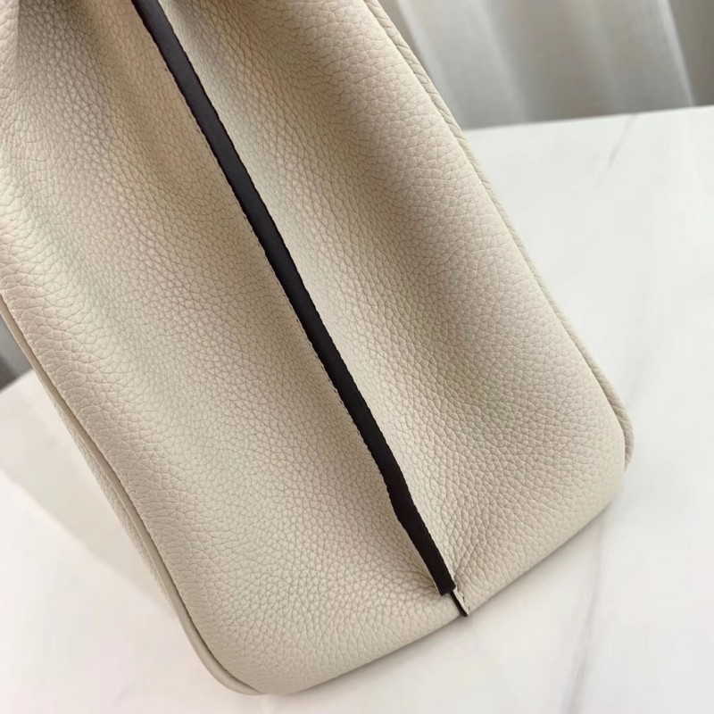 Gucci zumi de cuero grano de cuero con bolsas de mango superior 564714-6