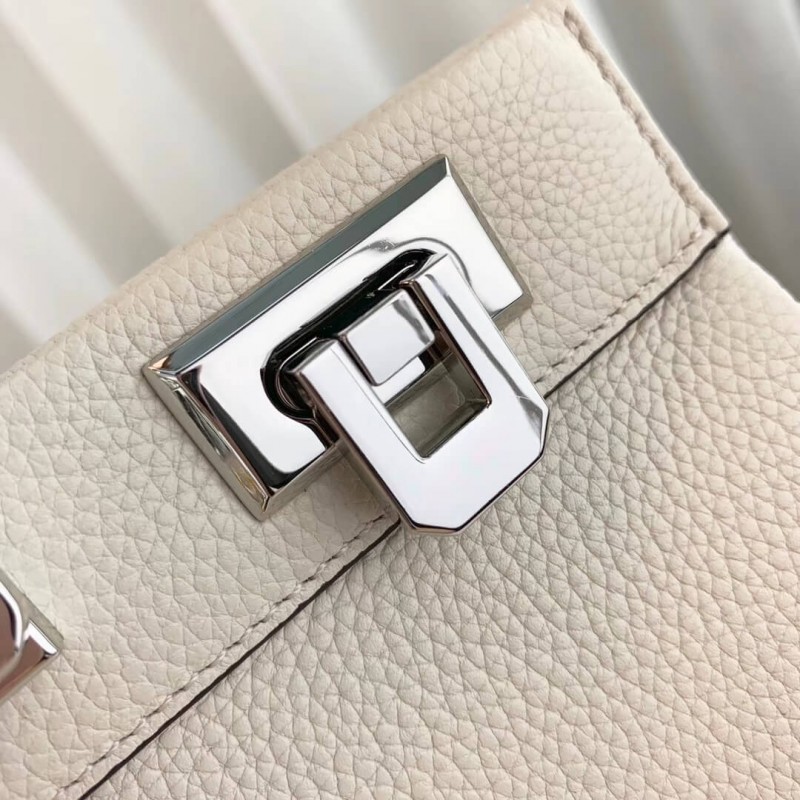Gucci zumi de cuero grano de cuero con bolsas de mango superior 564714-8