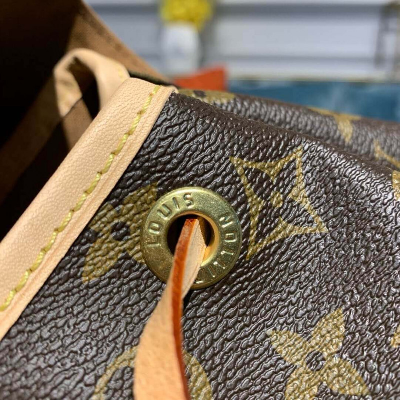 Louis Vuitton Monogram Canvas Mini Montsouris Mochila M51137-7