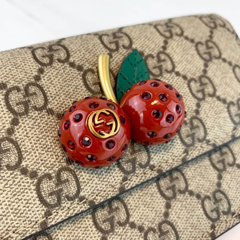 Gucci GG Supreme Mini Bolsa con cerezas PM 481291-5